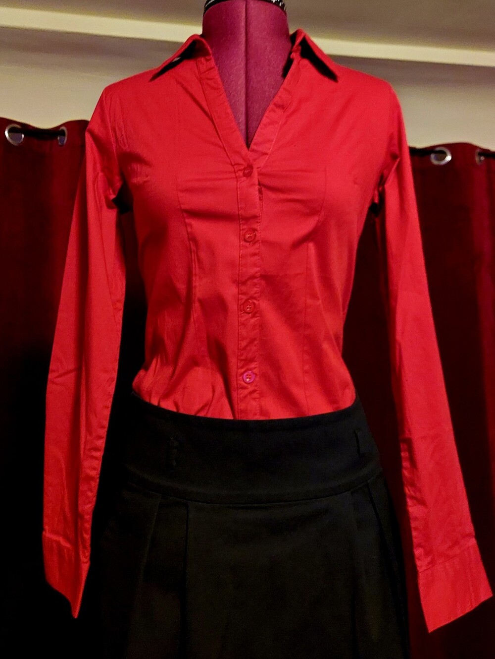 Classic Red Button-Front Women's Dress Shirt - Size Small
